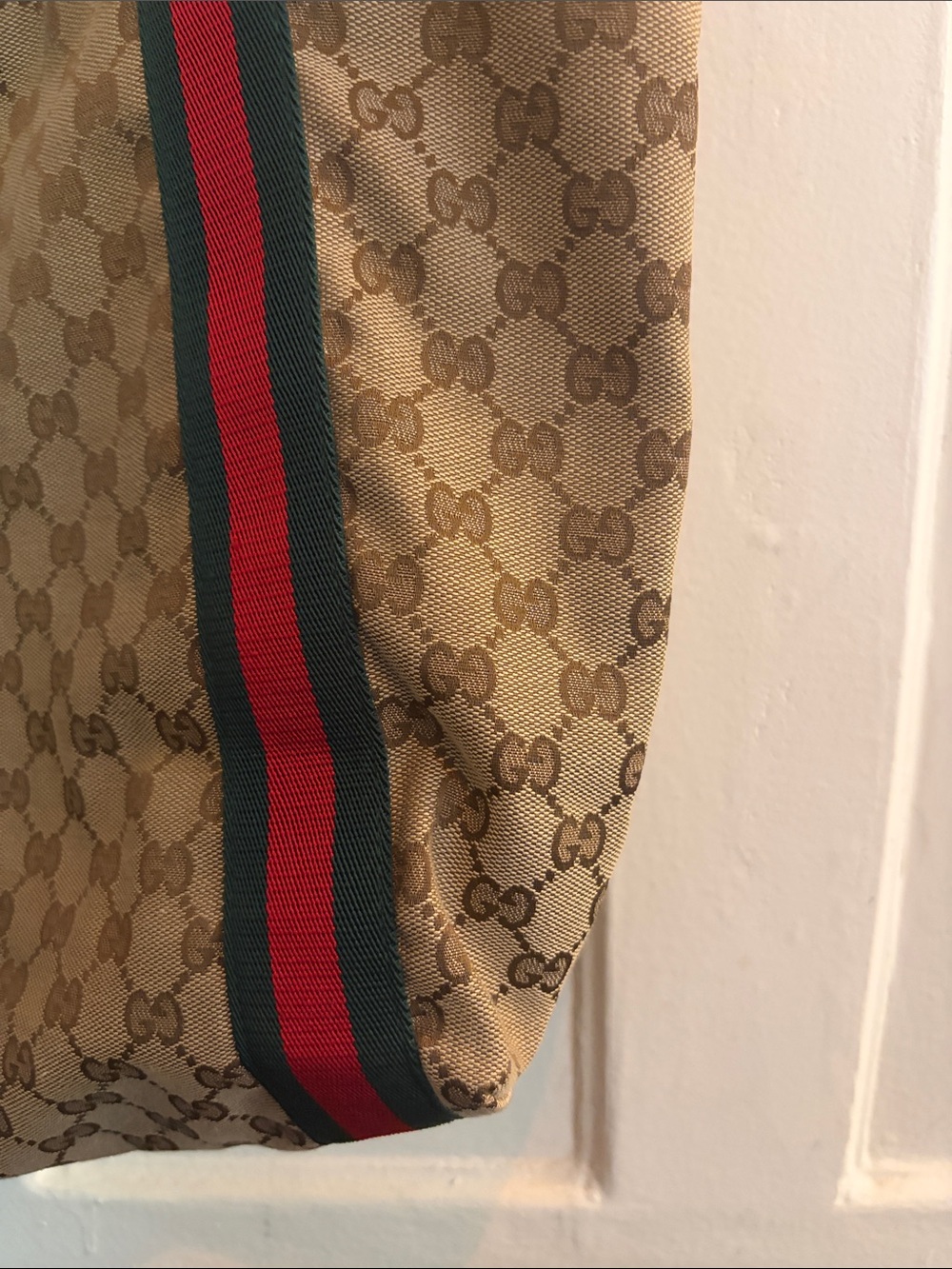 Gucci Beige Monogram Tote with Red and Green Webbing - Picture 16 of 16